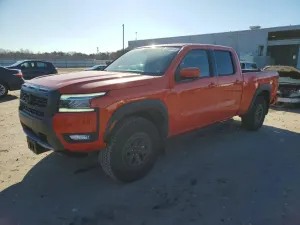 Nissan Frontier SV 3.8L 6 2025