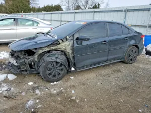 Toyota Corolla LE 1.8L 4 2020