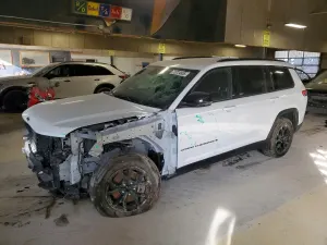 Jeep Grand Cherokee L LAREDO 3.6L 6 2024