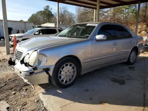Mercedes-Benz E 320 3.2L 6 2001