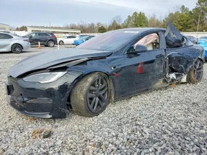 Tesla Model S 2022
