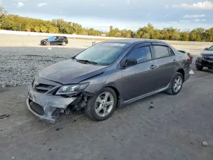 Toyota Corolla BASE 1.8L 4 2013