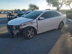 Toyota Camry BASE 2.5L 4 2012