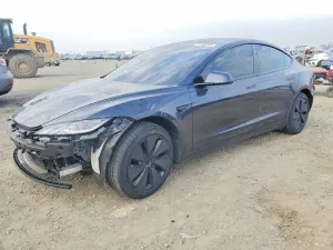 Tesla Model 3 2025