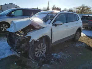 Volkswagen Tiguan S 2.0L 4 2019