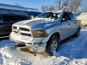 Dodge RAM SLT 5.7L 8 2012