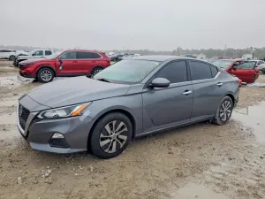 Nissan Altima S 2.5L 4 2020