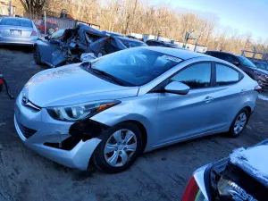 Hyundai Elantra SE 1.8L 4 2016