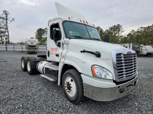 Freightliner Cascadia 14.9L 6 2016
