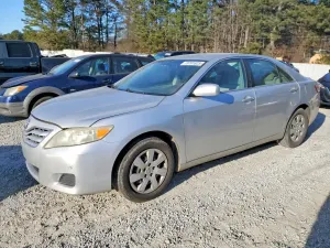 Toyota Camry BASE 2.5L 4 2011