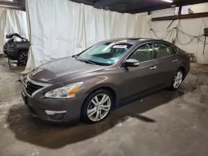 Nissan Altima 3.5S 3.5L 6 2015