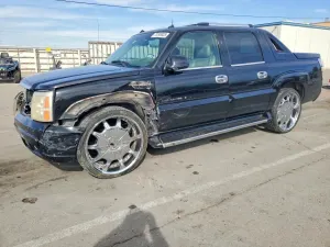 Cadillac Escalade EXT 6.0L 8 2003