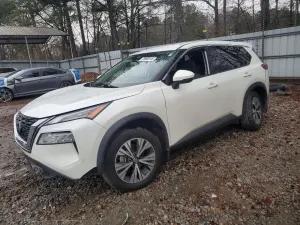 Nissan Rogue SV 2.5L 4 2021