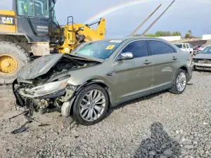 Ford Taurus LIMITED 3.5L 6 2013