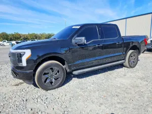Ford F-150 LIGHTNING XLT 2024