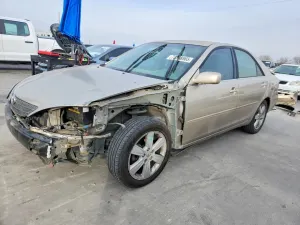 Toyota Camry LE 2.4L 4 2003