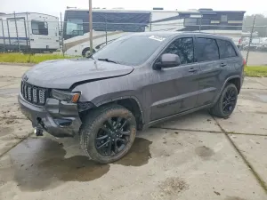 Jeep Grand Cherokee LAREDO 3.6L 6 2020