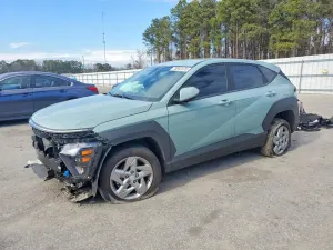Hyundai Kona SE 2.0L 4 2025