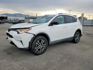 Toyota Rav4 LE 2.5L 4 2016