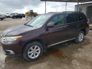 Toyota Highlander BASE 3.5L 6 2012
