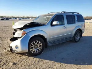 Nissan Pathfinder S 4.0L 6 2011