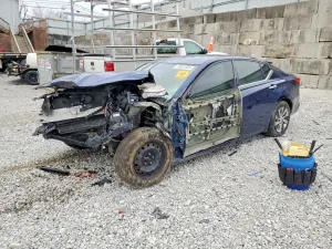Nissan Altima S 2.5L 4 2019