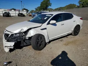 Kia Optima LX 2.4L 4 2015