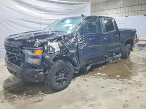 Chevrolet Silverado 1500 K1500 TRAIL BOSS CUSTOM 2.7L 4 2025