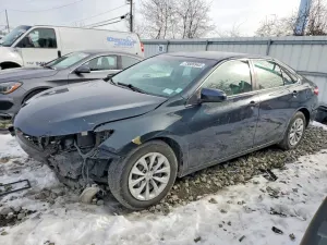 Toyota Camry LE 2.5L 4 2015