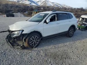 Volkswagen Tiguan SE 2.0L 4 2021