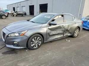 Nissan Altima S 2.5L 4 2020
