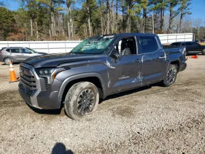 Toyota Tundra 3.4L 6 2023
