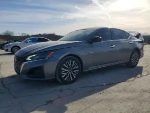 Nissan Altima SV 2.5L 4 2024