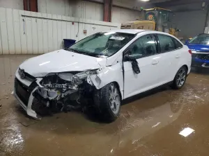 Ford Focus SE 2.0L 4 2014