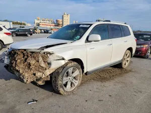 Toyota Highlander LIMITED 3.5L 6 2011