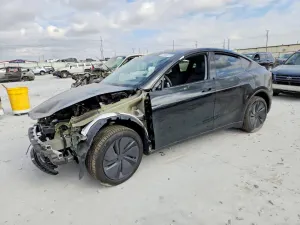 Tesla Model Y 2026