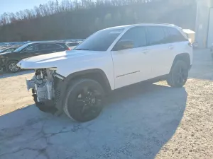 Jeep Grand Cherokee LAREDO 3.6L 6 2023