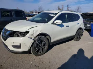 Nissan Rogue S 2.5L 4 2020