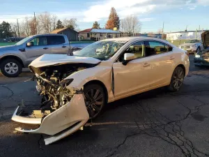 Mazda 6 TOURING 2.5L 4 2021