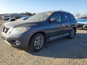 Nissan Pathfinder S 3.5L 6 2014