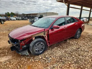 Hyundai Elantra SEL 2.0L 4 2024