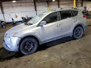 Toyota Rav4 LE 2.5L 4 2015
