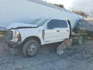Ford F-350 SUPER DUTY 6.7L 8 2025