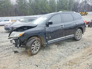 Nissan Pathfinder S 3.5L 6 2013