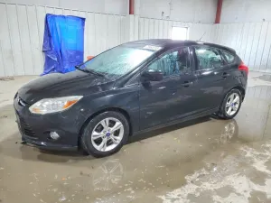 Ford Focus SE 2.0L 4 2012