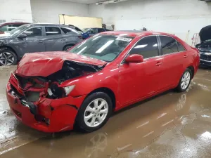 Toyota Camry BASE 2.5L 4 2011