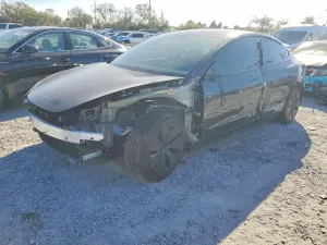 Tesla Model 3 2025
