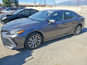 Toyota Camry LE 2.5L 4 2023