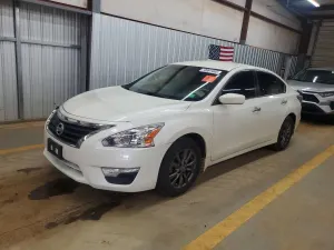 Nissan Altima 2.5L 4 2015