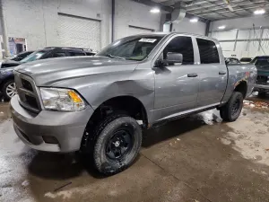Dodge RAM ST 5.7L 8 2012